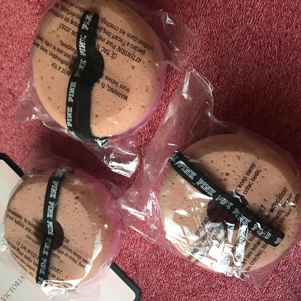 Victoria’s Secret PINK Donut Sponge Loofah Donut NEW - Picture 3 of 3